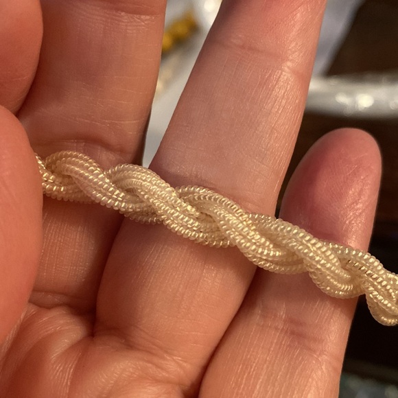 Fascinating unique twisted bead coil necklace - Picture 5 of 5